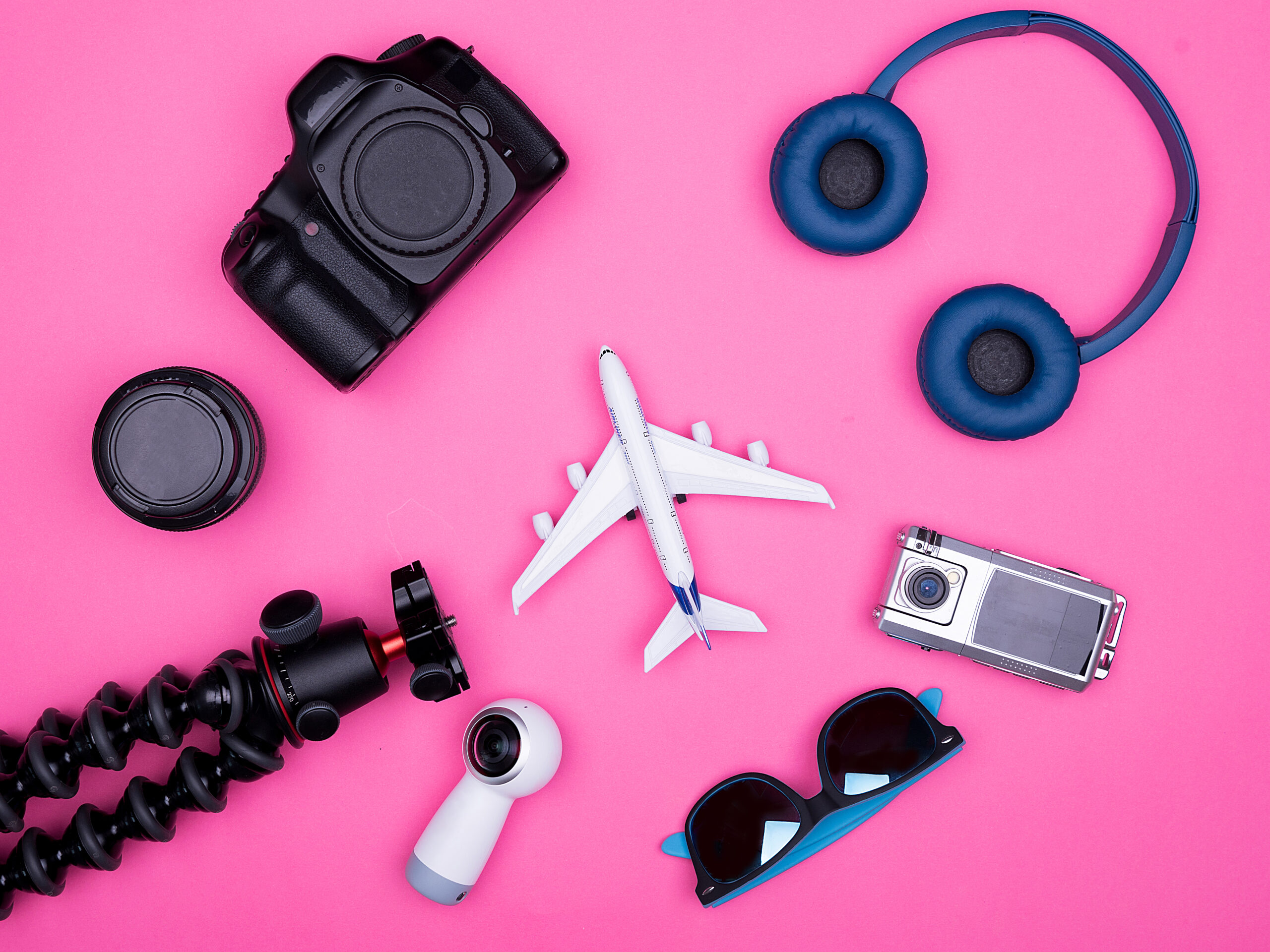 feature image: Best Cameras for Travel